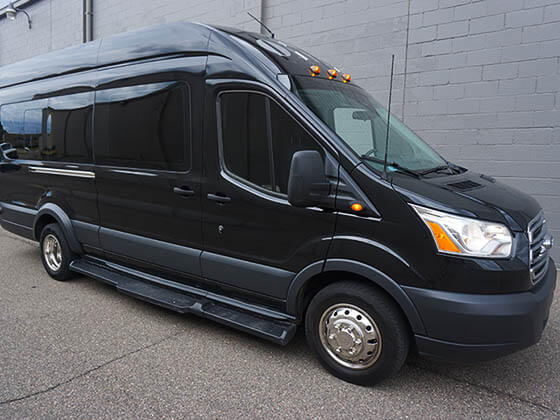 Chicago minibus rental