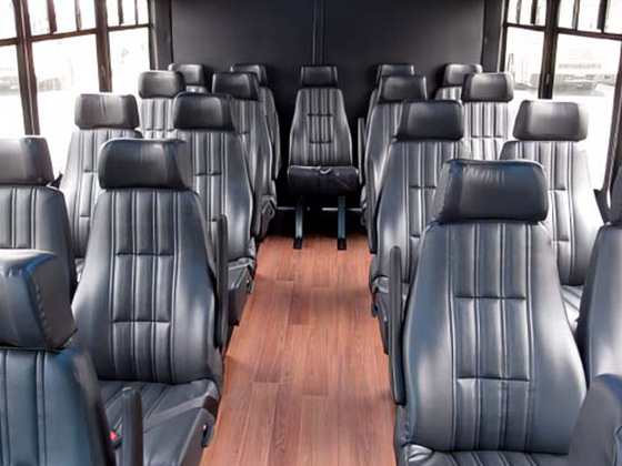 Chicago shuttle buses
