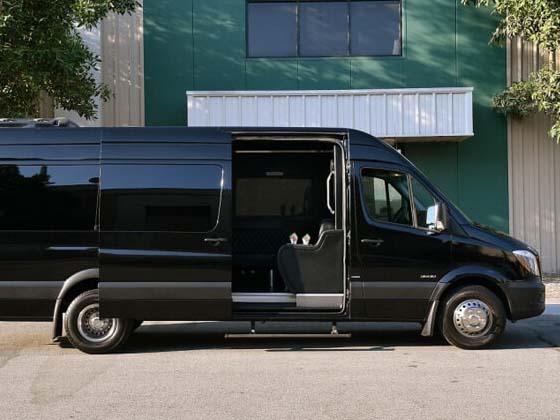 15-passenger Sprinter vans in Chicago